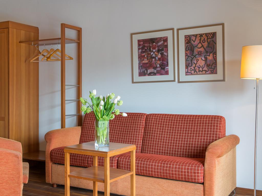 Hotel Blitzburg Brunico Esterno foto